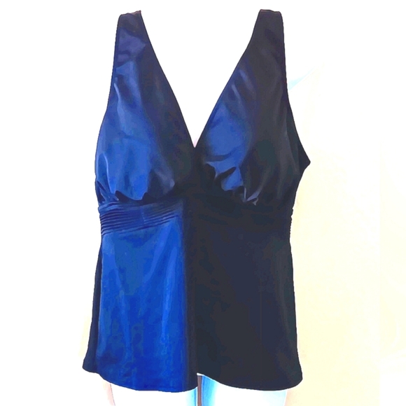 Black Trimshaper Low Cut Tankini Top 18W Slimming Padded Adjustable - Picture 1 of 8